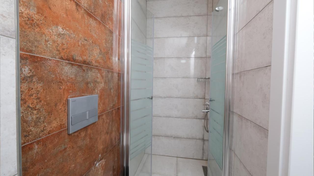 Oksa Apart Kusadasi Luaran gambar